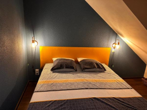 La Maison aux Volets Bleus 3ème Étage